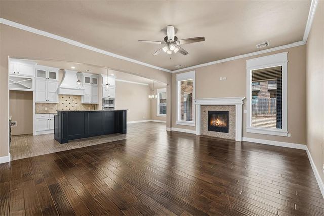 1113 Lindsey Lane, Moore, OK 73160