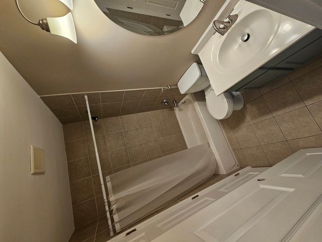 687 Rosner Drive 687, Roselle, IL 60172