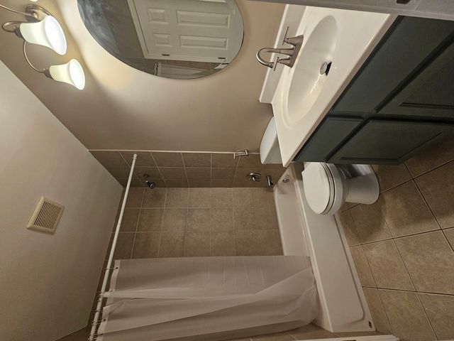 687 Rosner Drive 687, Roselle, IL 60172