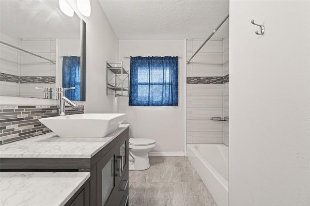 3003 Topham, Houston, TX 77018