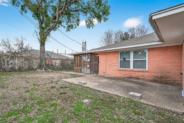 3003 Topham, Houston, TX 77018