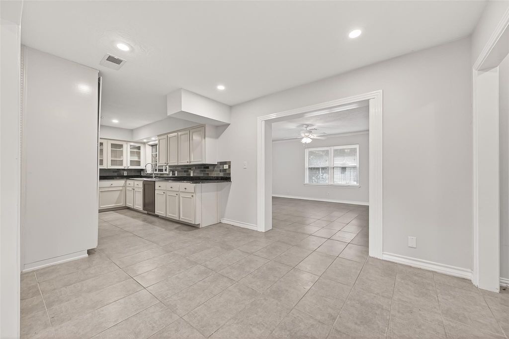 3003 Topham, Houston, TX 77018