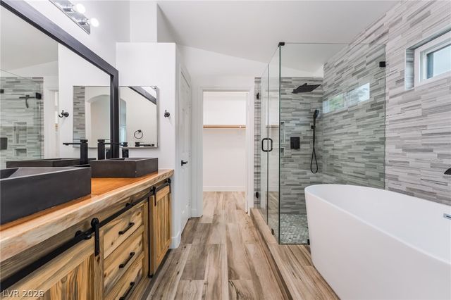 7225 Elite Court, Las Vegas, NV 89129