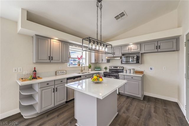 881 Lone Pine Road, Pahrump, NV 89048