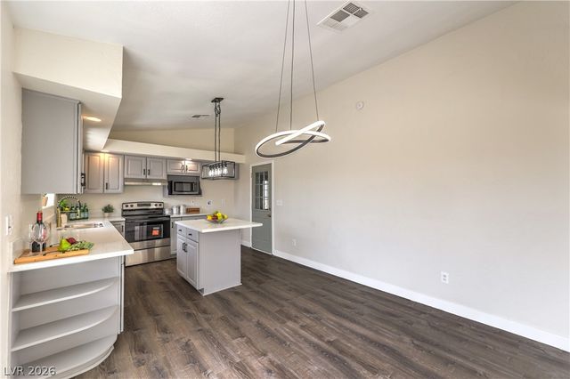 881 Lone Pine Road, Pahrump, NV 89048