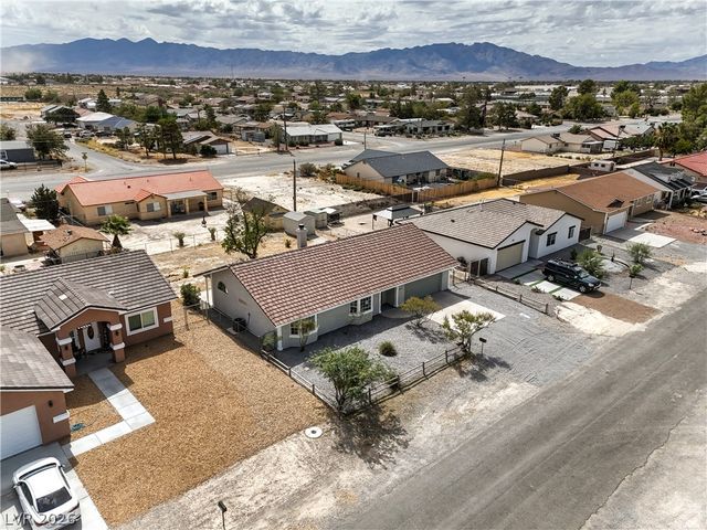 881 Lone Pine Road, Pahrump, NV 89048