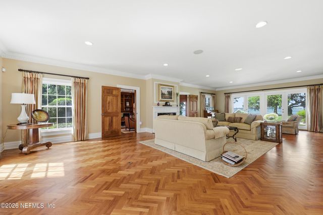 13200 MANDARIN Road, Jacksonville, FL 32223