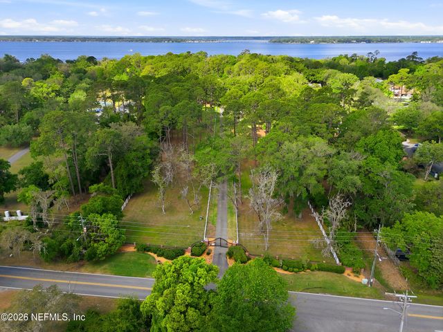 13200 MANDARIN Road, Jacksonville, FL 32223