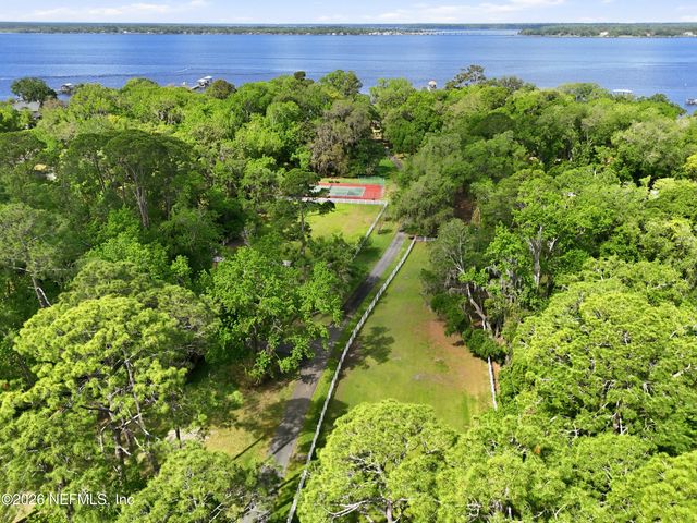 13200 MANDARIN Road, Jacksonville, FL 32223