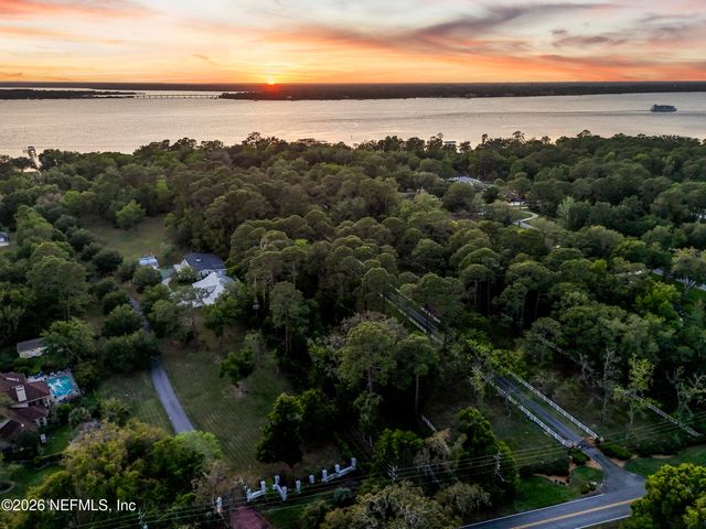 13200 MANDARIN Road, Jacksonville, FL 32223