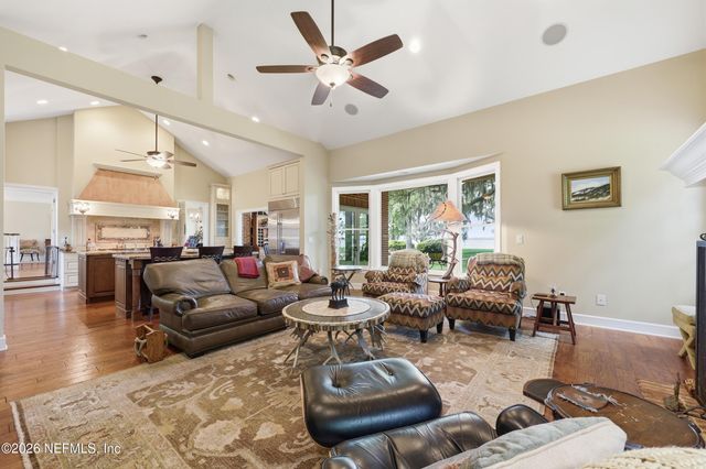 13200 MANDARIN Road, Jacksonville, FL 32223