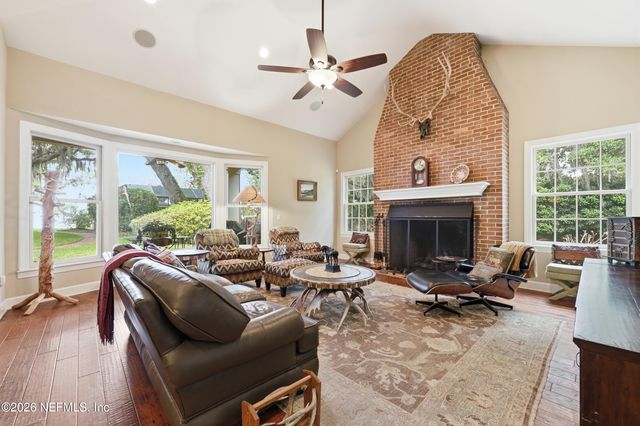 13200 MANDARIN Road, Jacksonville, FL 32223