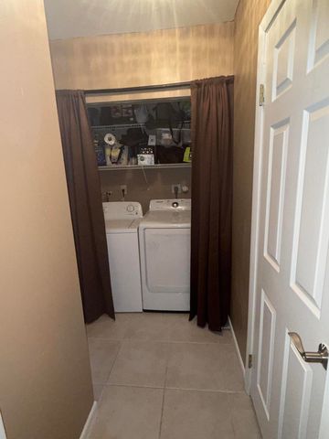 6304 Wedgewood Terrace B8, Tamarac, FL 33321