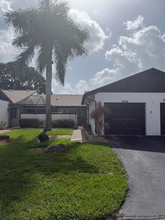 6304 Wedgewood Terrace B8, Tamarac, FL 33321