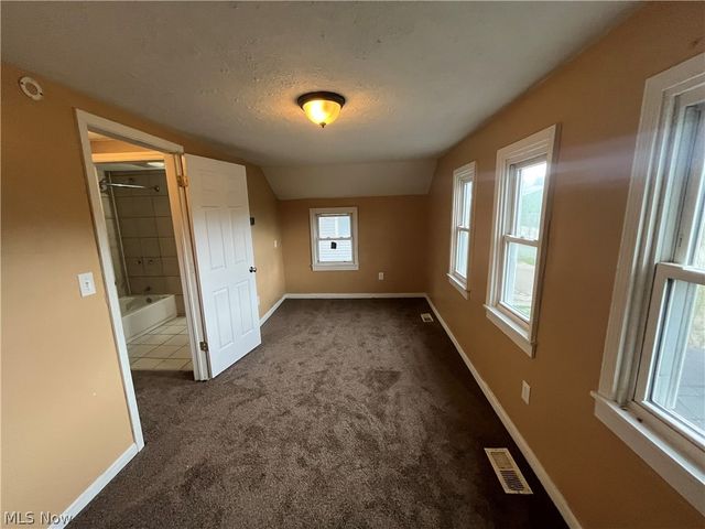 1270 Welsh Avenue, Akron, OH 44314