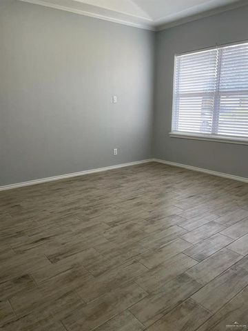 1530 W Hall Acres Road 12B, Pharr, TX 78577