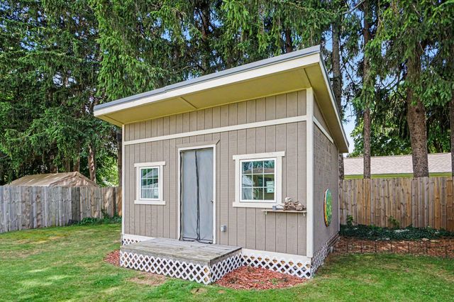 1328 Applecroft Avenue, Portage City, MI 49002