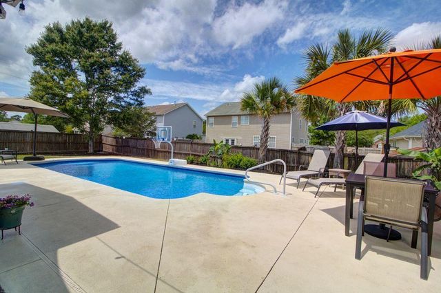 7344 Kestrel Trail, Hanahan, SC 29410