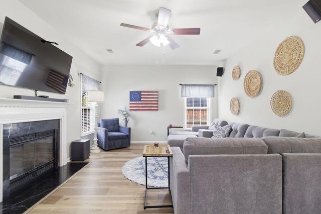 7344 Kestrel Trail, Hanahan, SC 29410