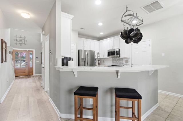 7344 Kestrel Trail, Hanahan, SC 29410