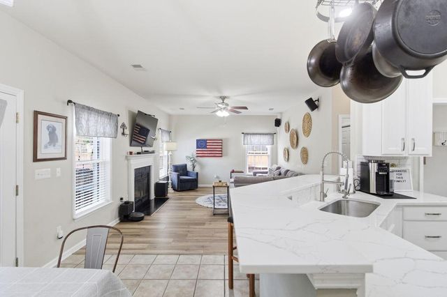 7344 Kestrel Trail, Hanahan, SC 29410