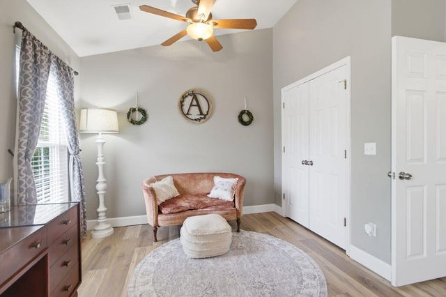 7344 Kestrel Trail, Hanahan, SC 29410
