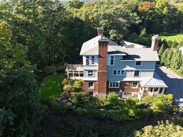 34 Pilgrim Rd, Newton, MA 02468