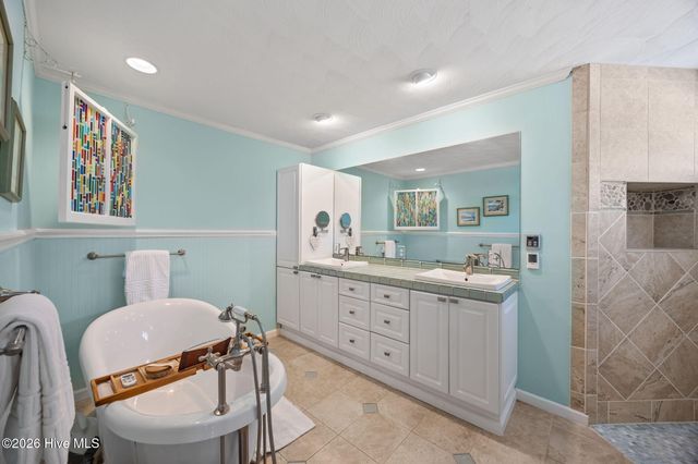 1946 Wexford Lane, Greenville, NC 27858