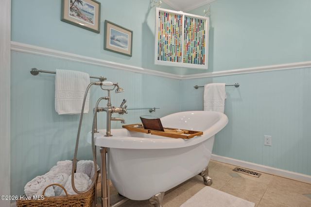 1946 Wexford Lane, Greenville, NC 27858