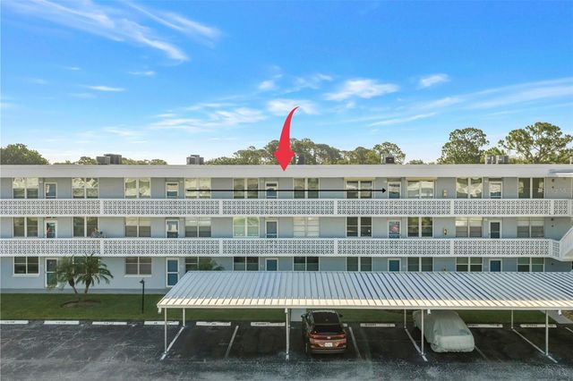 4715 BAY STREET NE 320, St Petersburg, FL 33703
