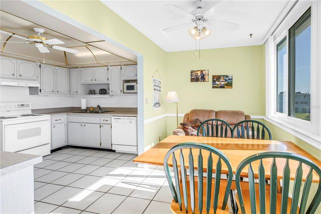 4715 BAY STREET NE 320, St Petersburg, FL 33703