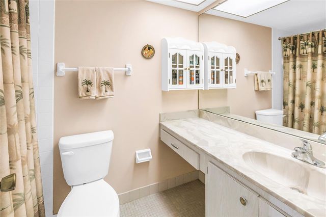 4715 BAY STREET NE 320, St Petersburg, FL 33703