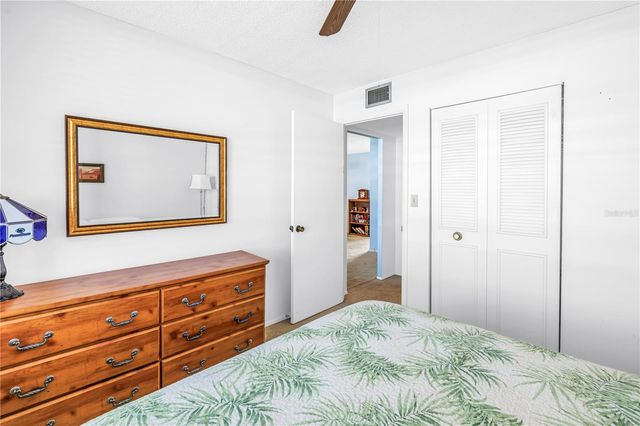 4715 BAY STREET NE 320, St Petersburg, FL 33703