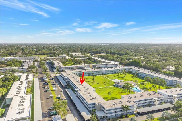 4715 BAY STREET NE 320, St Petersburg, FL 33703