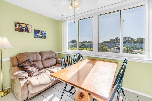 4715 BAY STREET NE 320, St Petersburg, FL 33703