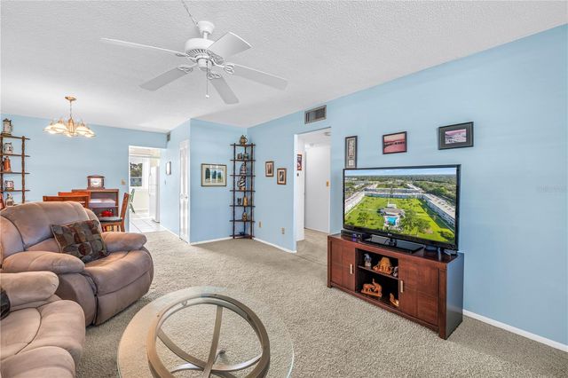 4715 BAY STREET NE 320, St Petersburg, FL 33703