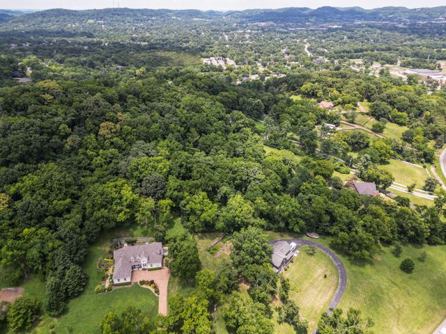 6020 Murray Ln, Brentwood, TN 37027