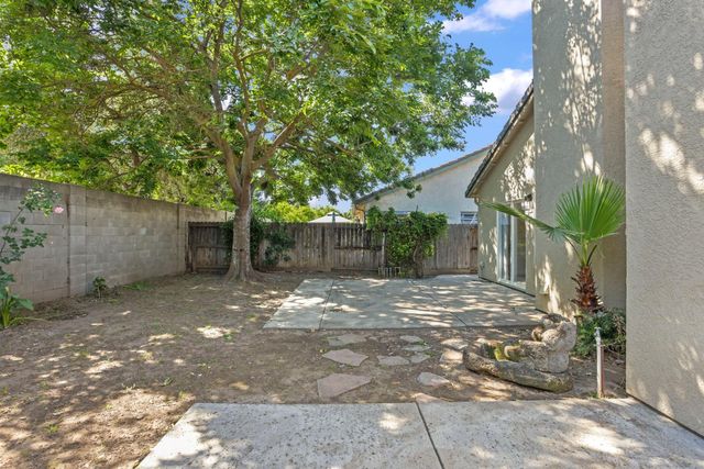 250 Dyer Ave, Manteca, CA 95336