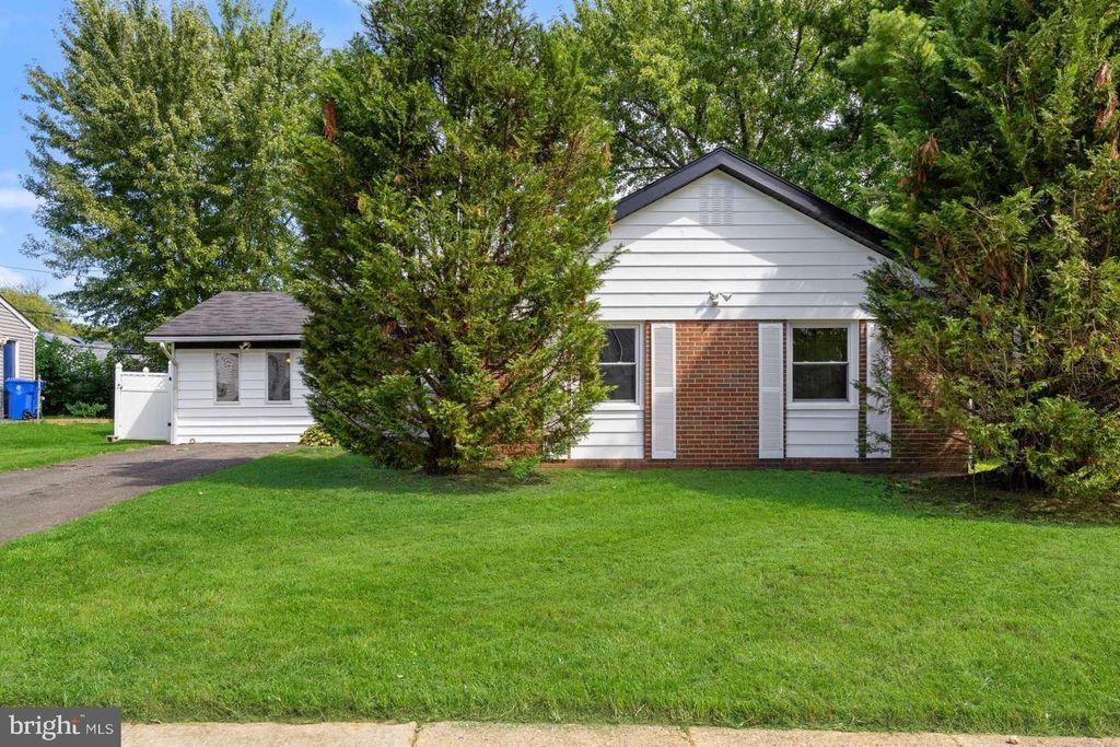 46 HAWTHORNE LN, WILLINGBORO, NJ 08046 — photo 2