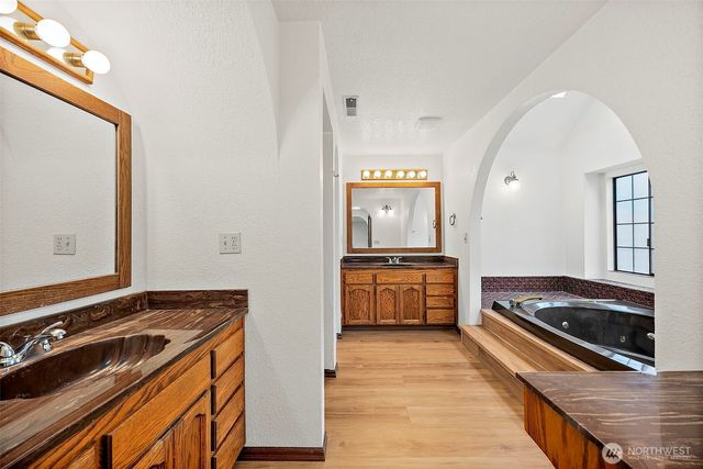 8720 52nd Street Ct W, University Place, WA 98467