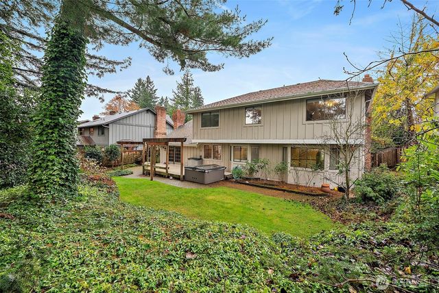 8720 52nd Street Ct W, University Place, WA 98467