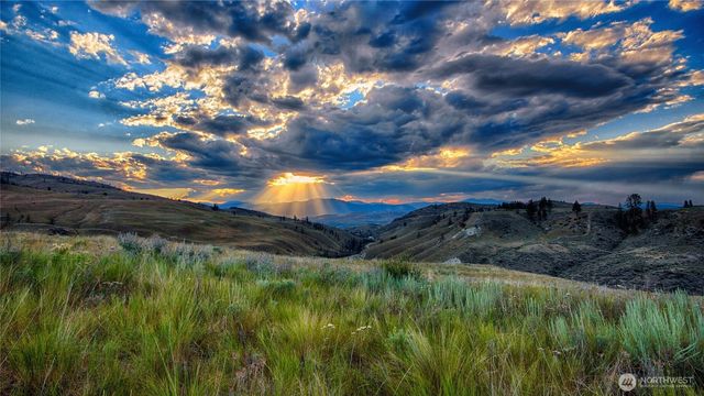 464 Highway 20, Tonasket, WA 98855