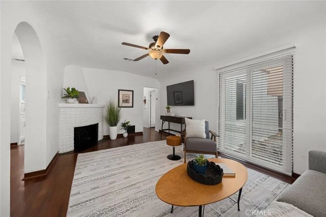 2310 Magnolia Avenue, Long Beach, CA 90806