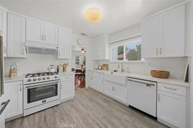 2310 Magnolia Avenue, Long Beach, CA 90806