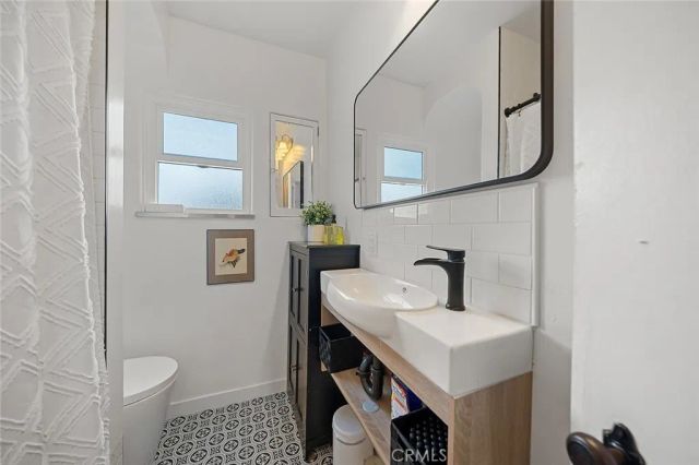 2310 Magnolia Avenue, Long Beach, CA 90806