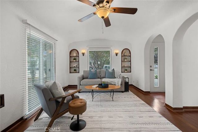 2310 Magnolia Avenue, Long Beach, CA 90806