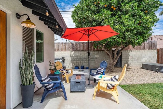 2310 Magnolia Avenue, Long Beach, CA 90806