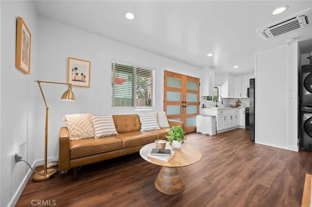 2310 Magnolia Avenue, Long Beach, CA 90806