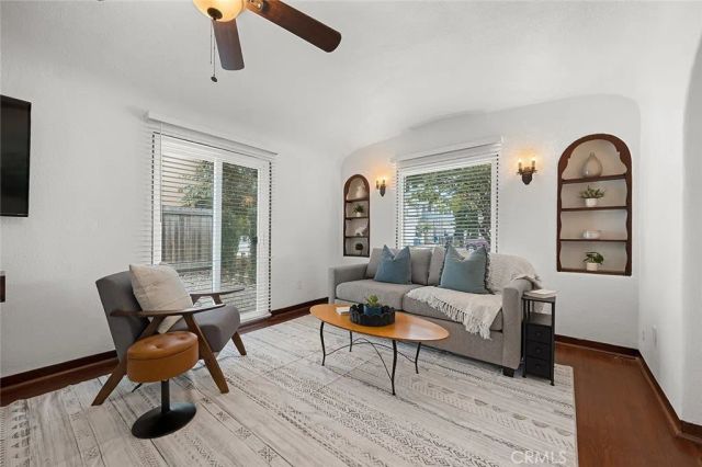 2310 Magnolia Avenue, Long Beach, CA 90806