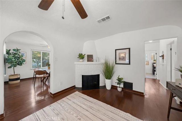 2310 Magnolia Avenue, Long Beach, CA 90806